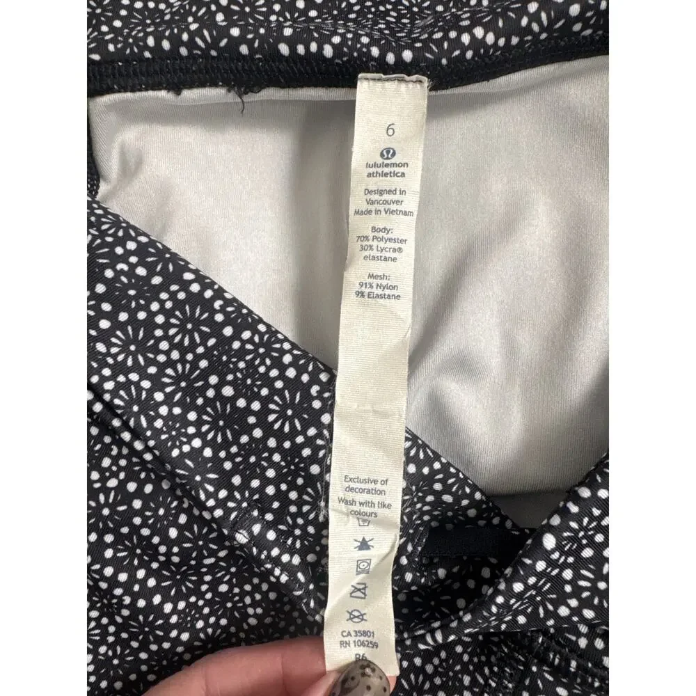 Lululemon Pace Rival Crop Freckle Flower Black‎ and White Print 22